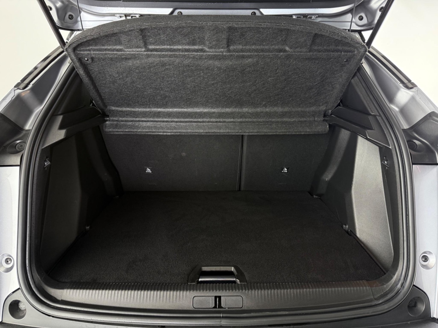 Used Peugeot 2008 2023 for sale - 76468719: Photo 13