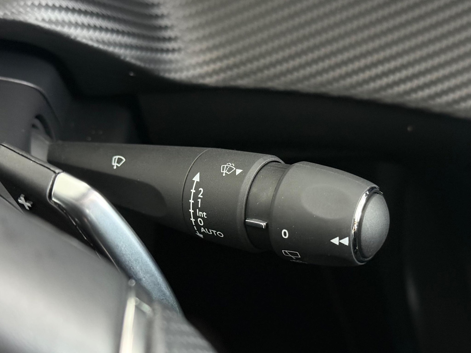 Used Peugeot 2008 2023 for sale - 76468719: Photo 28