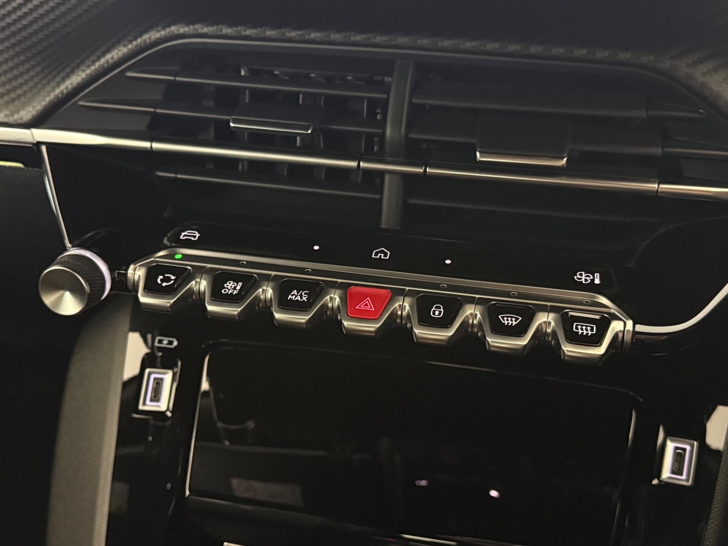 Used Peugeot 2008 2023 for sale - 76468719: Photo 38