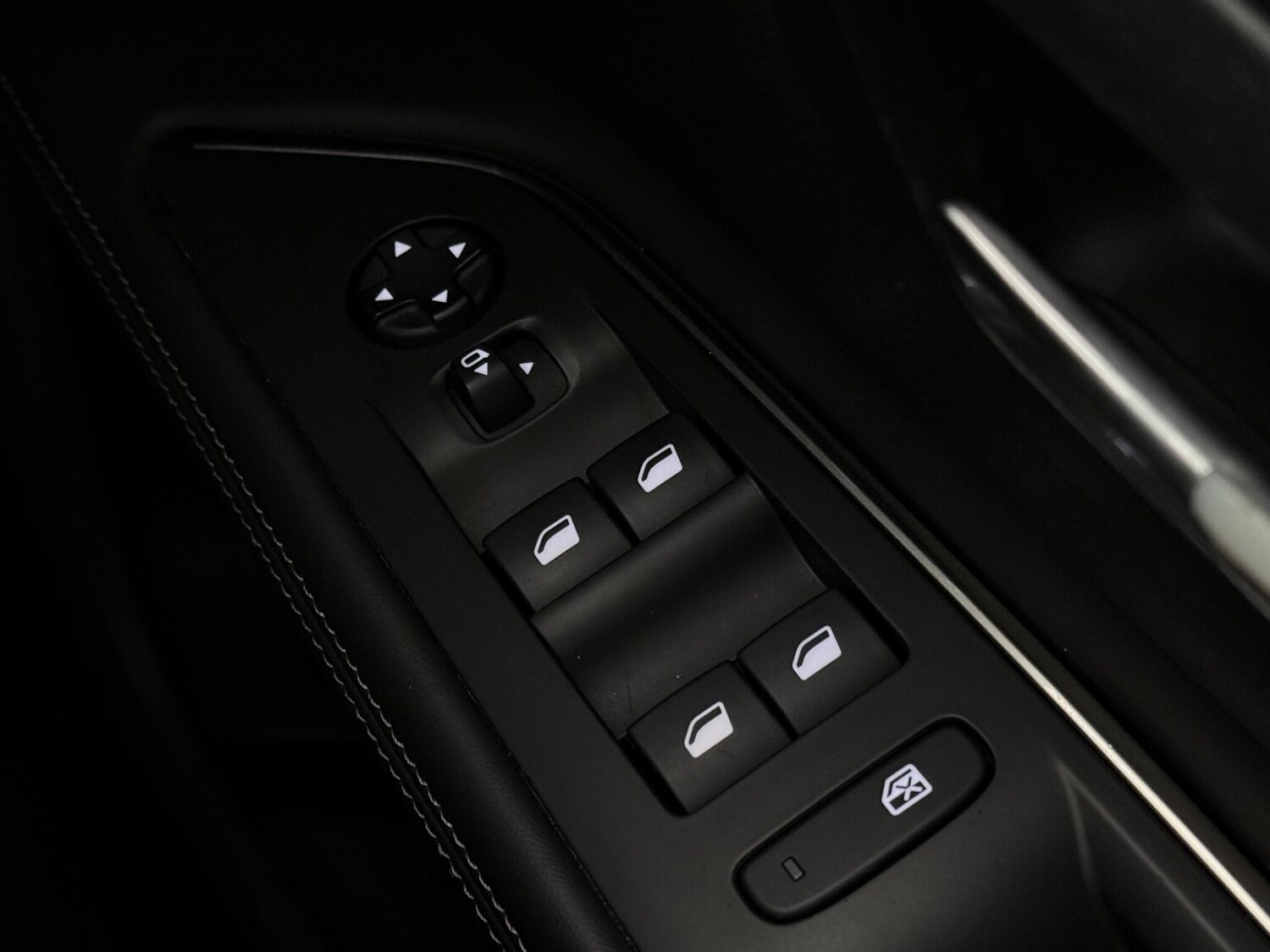 Used Peugeot 5008 2018 for sale - 77744251: Photo 32