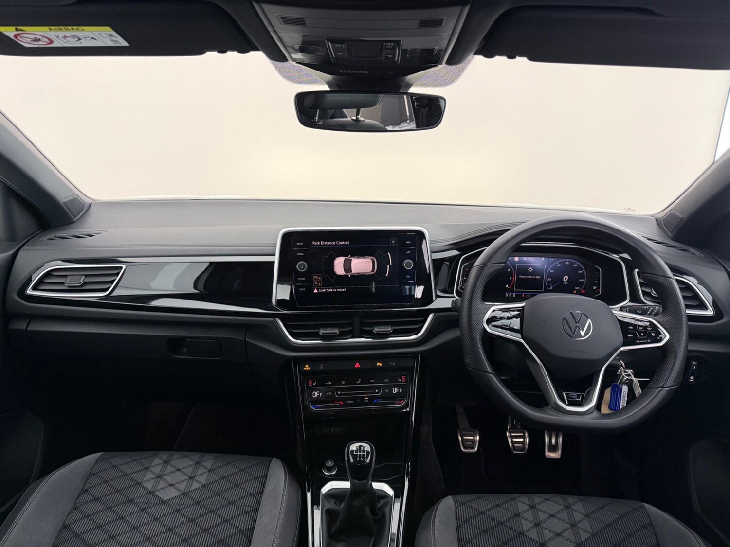 Used Volkswagen T-Roc 2023 for sale - 78063142: Photo 15