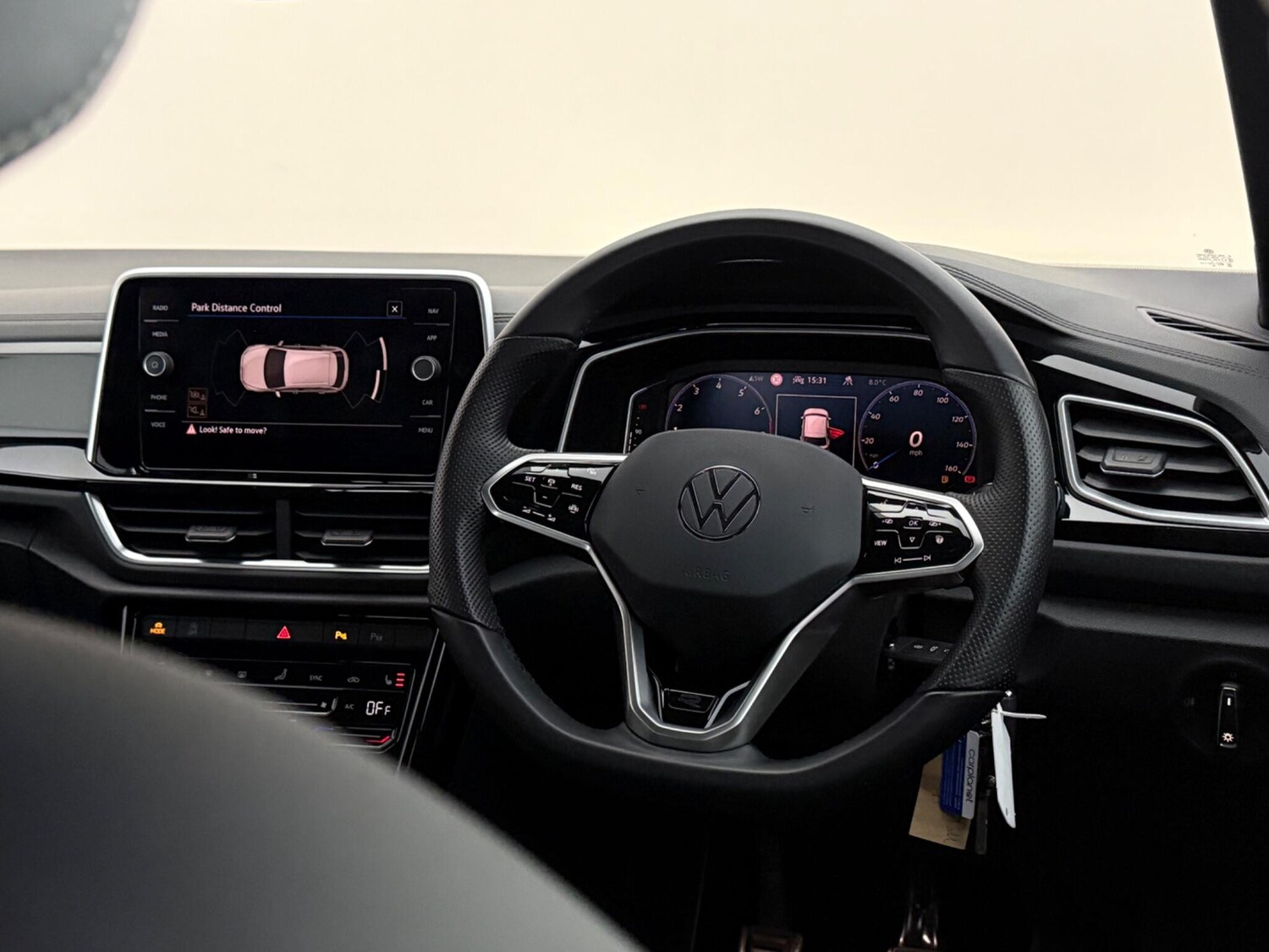 Used Volkswagen T-Roc 2023 for sale - 78063142: Photo 16