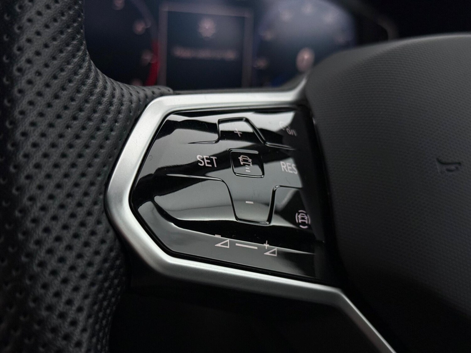 Used Volkswagen T-Roc 2023 for sale - 78063142: Photo 17