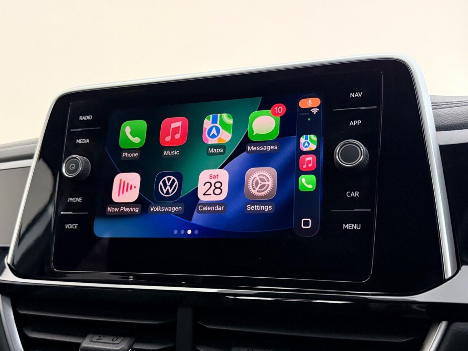 Used Volkswagen T-Roc 2023 for sale - 78063142: Photo 27