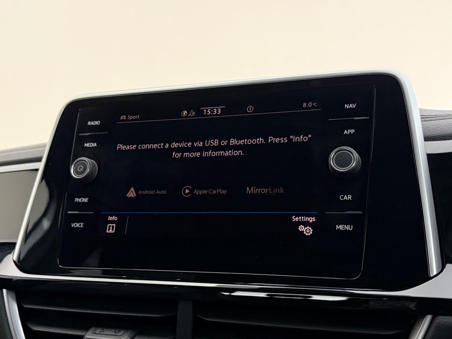 Used Volkswagen T-Roc 2023 for sale - 78063142: Photo 31