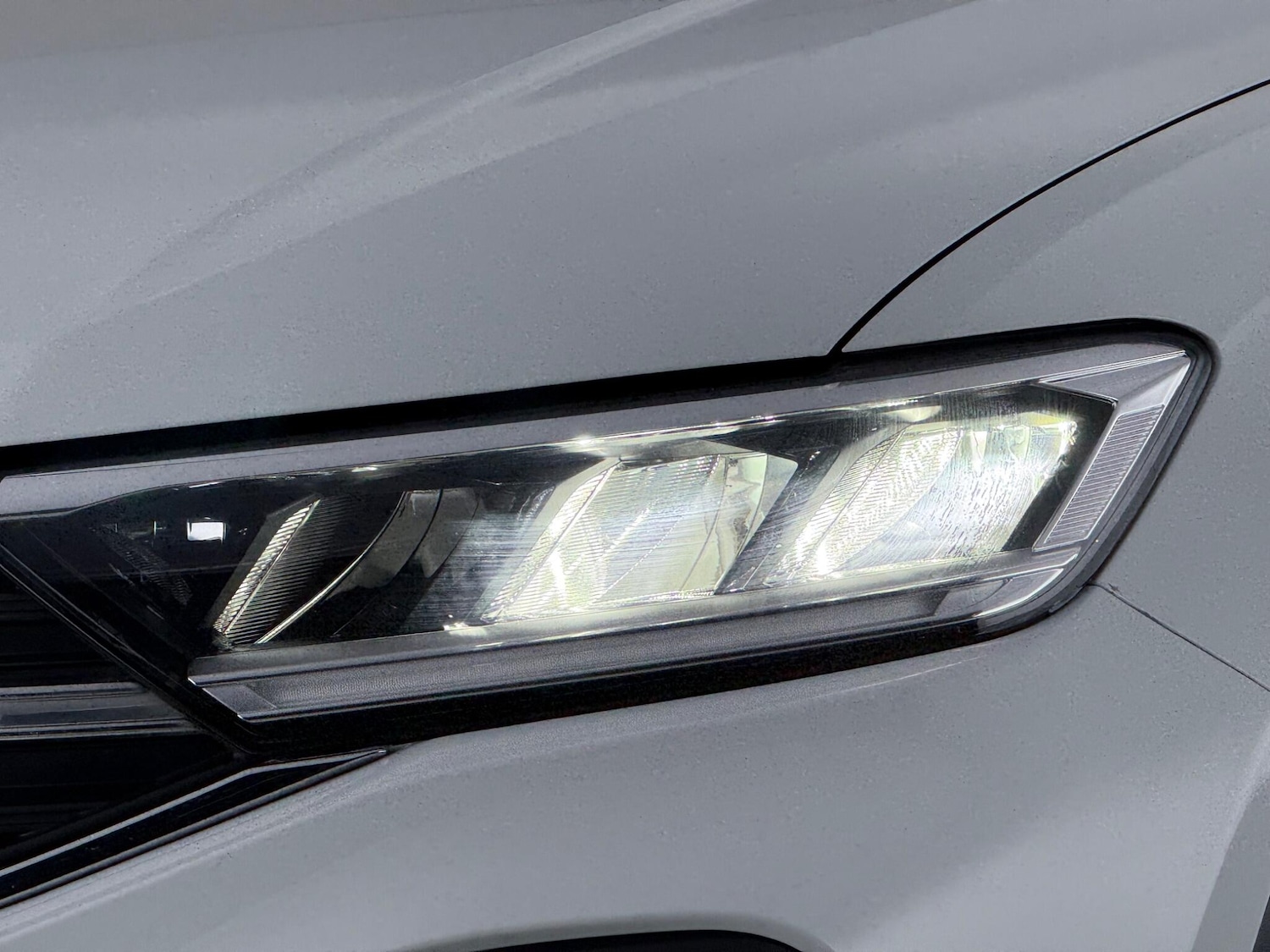 Used Volkswagen T-Roc 2023 for sale - 78063142: Photo 6