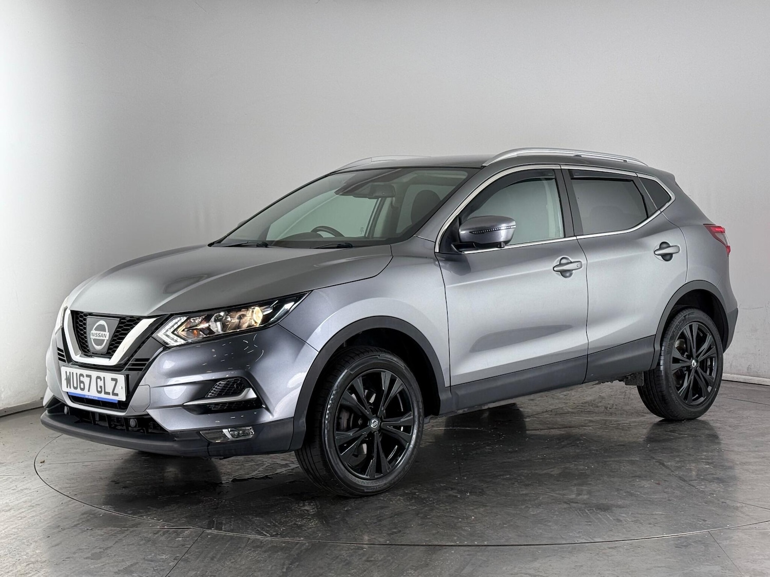 Used Nissan Qashqai 2017 for sale - 77181283: Photo 2