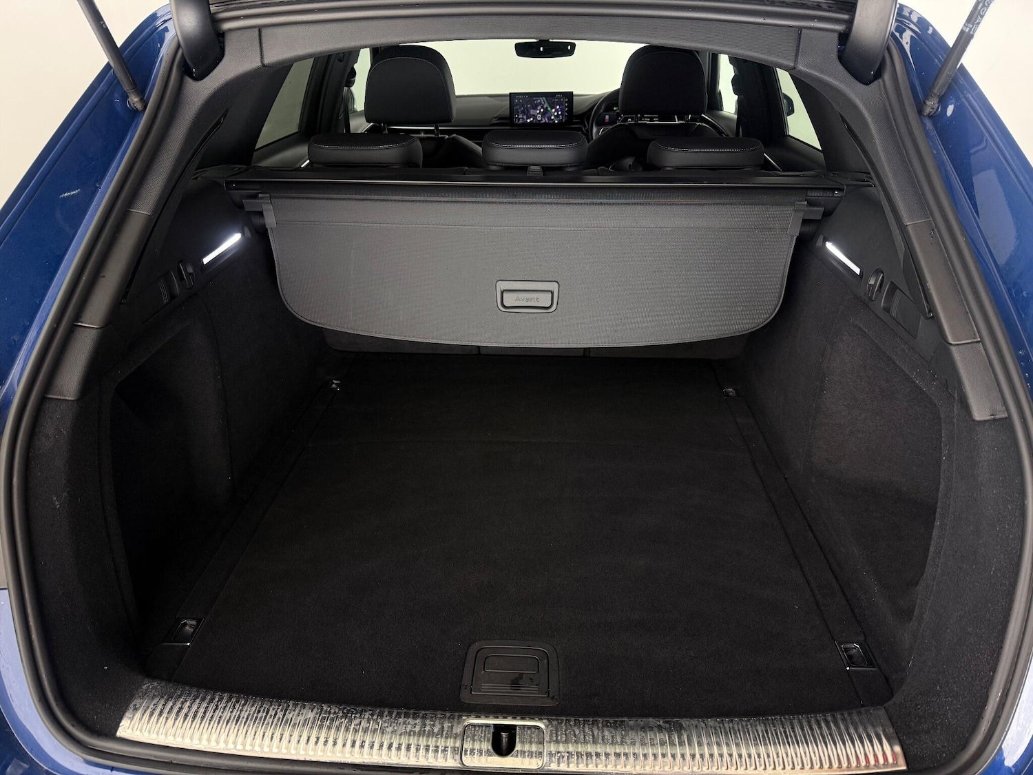 Used Audi A4 Avant 2023 for sale - 76468233: Photo 12