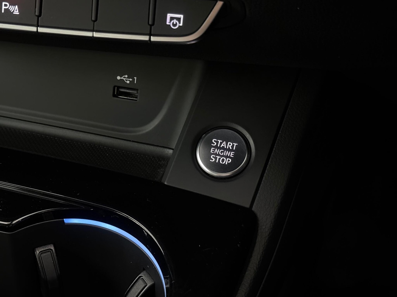 Used Audi A4 Avant 2023 for sale - 76468233: Photo 42