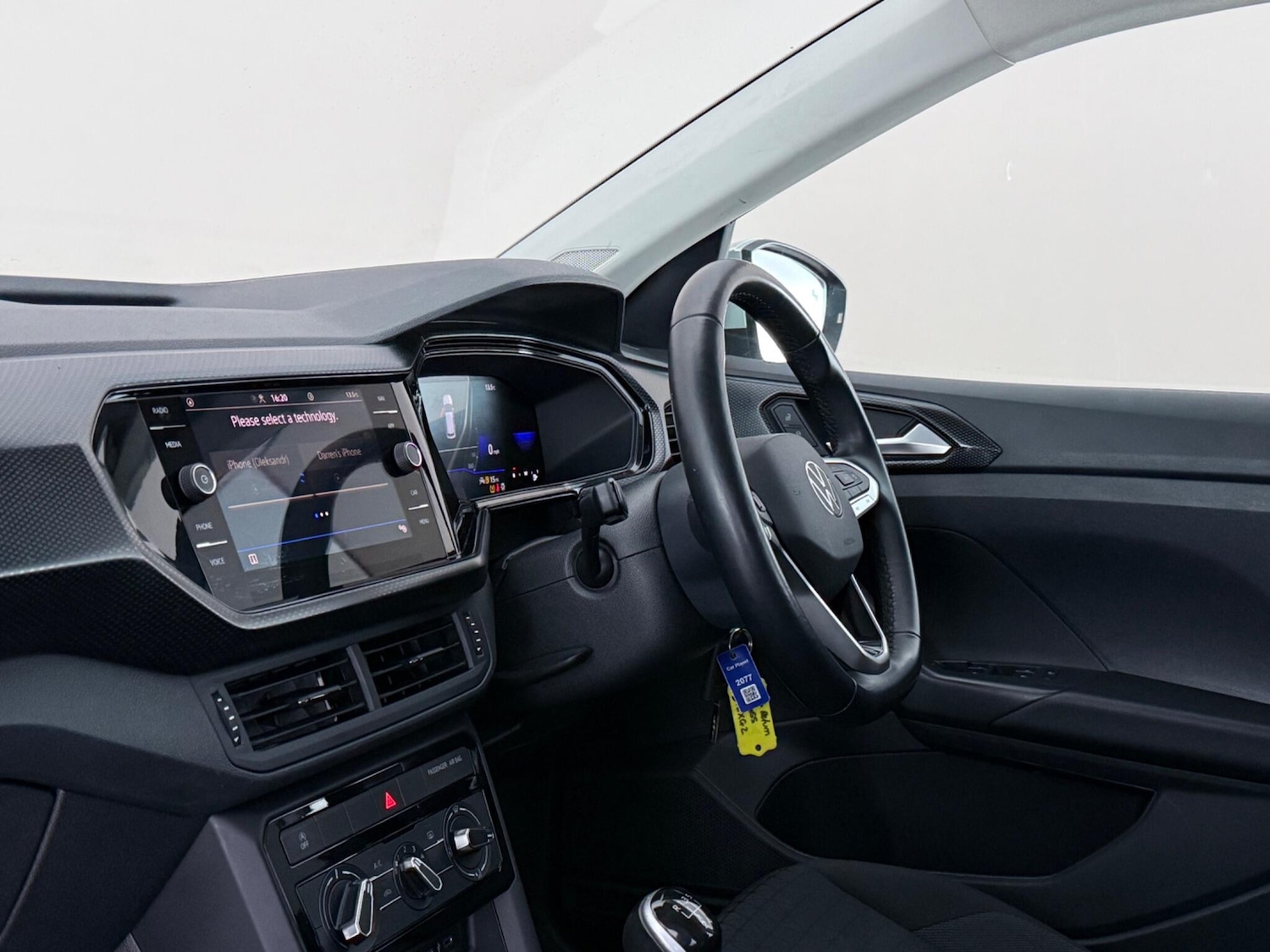 Used Volkswagen T-Cross 2023 for sale - 78132094: Photo 12