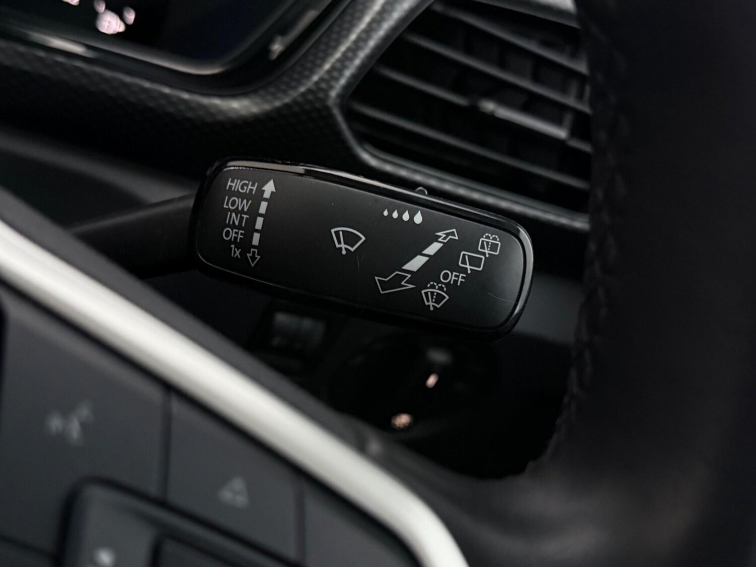 Used Volkswagen T-Cross 2023 for sale - 78132094: Photo 19