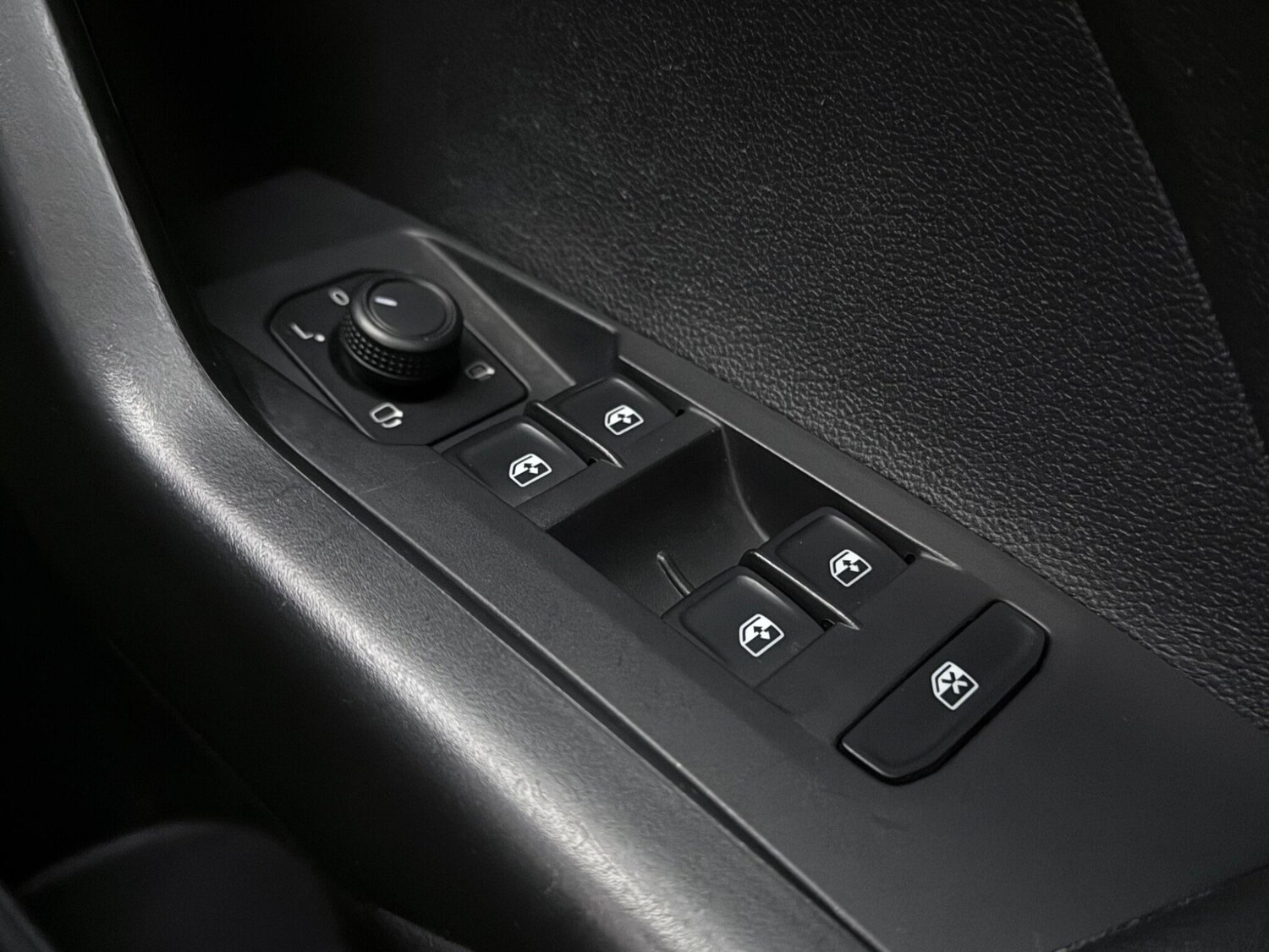 Used Volkswagen T-Cross 2023 for sale - 78132094: Photo 21