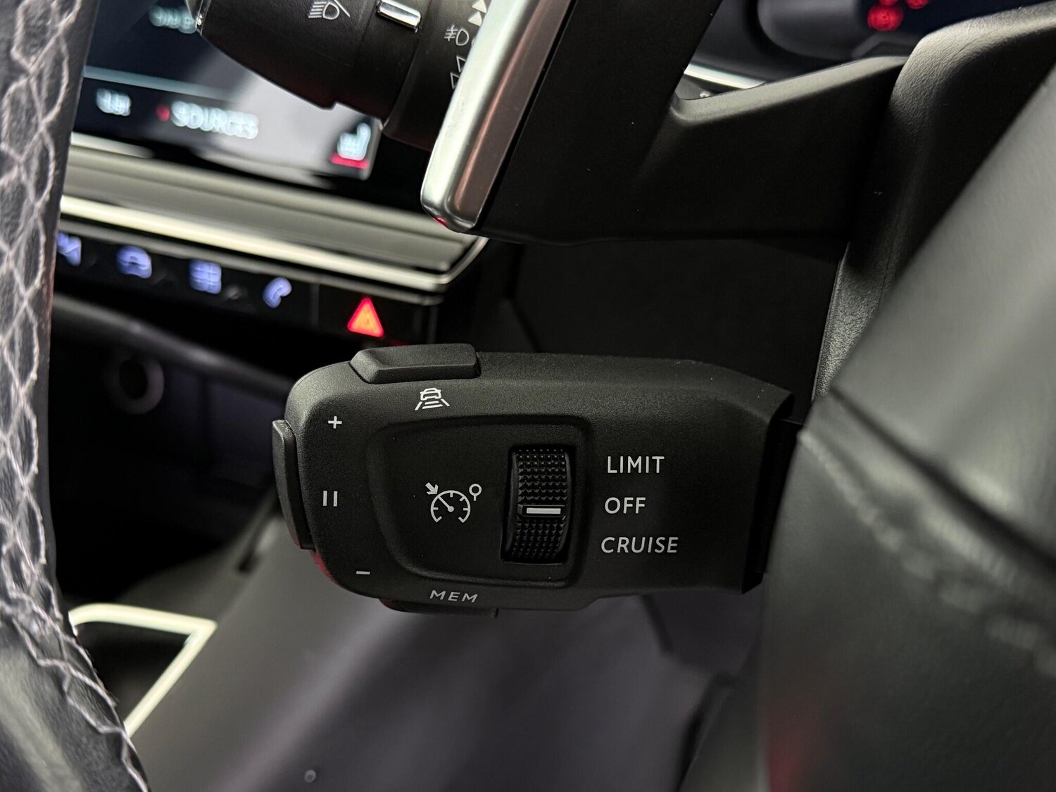 Used DS Automobiles DS 7 Crossback 2023 for sale - 76538213: Photo 26