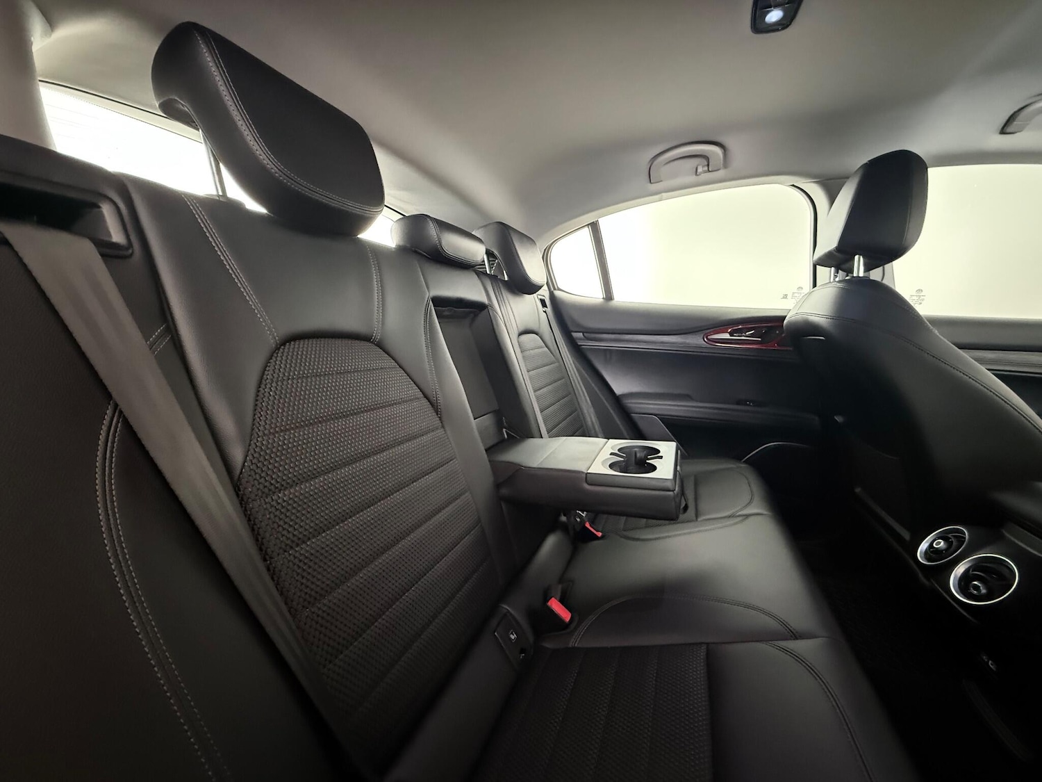 Used Alfa Romeo Stelvio 2019 for sale - 76468322: Photo 19