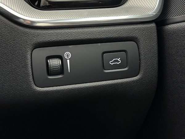 Used Volvo XC60 2020 for sale - 75416483: Photo 44