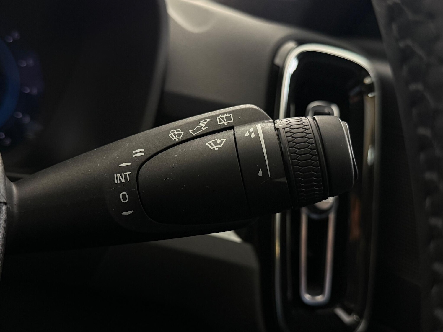 Used Volvo XC40 2022 for sale - 77181150: Photo 26