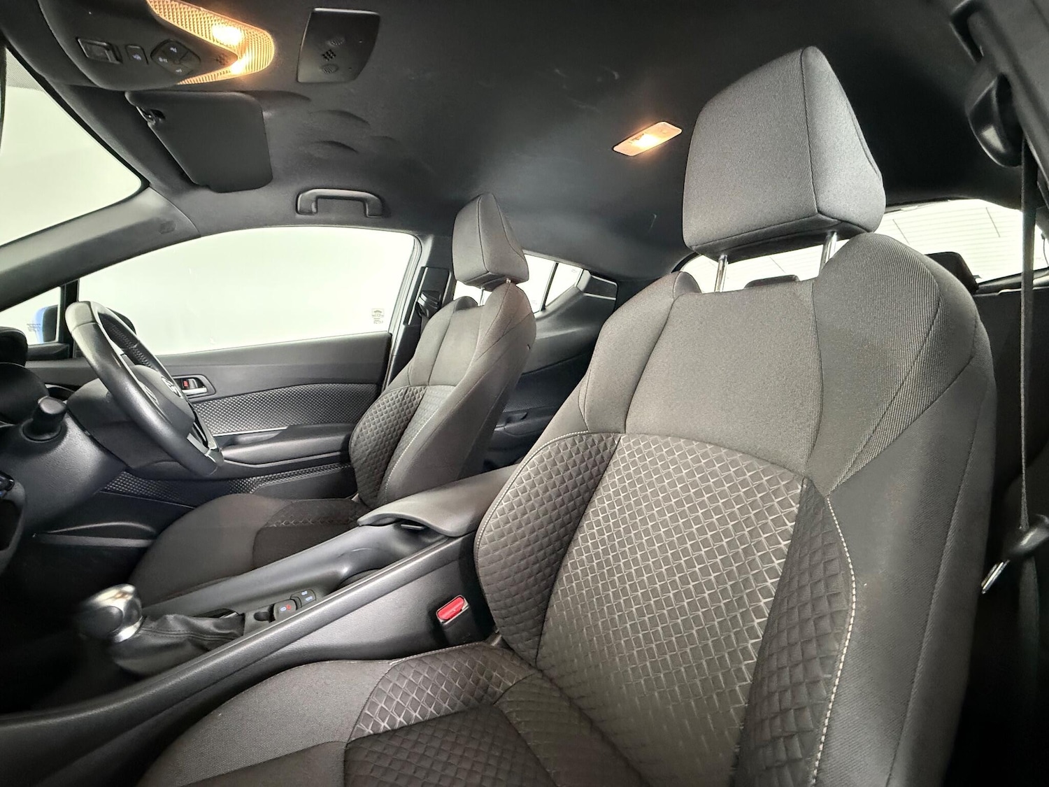 Used Toyota C-HR 2021 for sale - 77217224: Photo 10