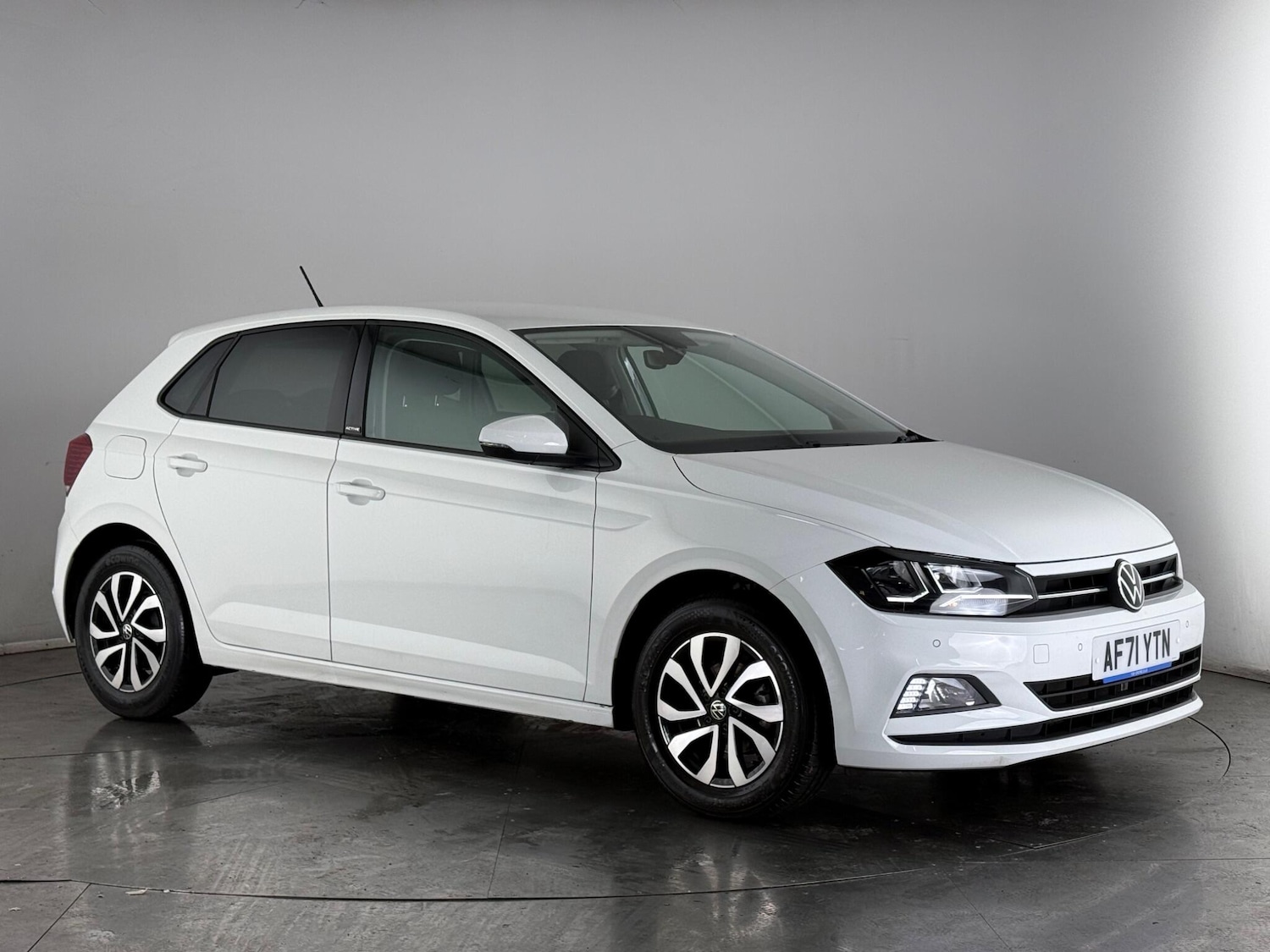 Used Volkswagen Polo 2021 for sale - 77626375: Photo 1