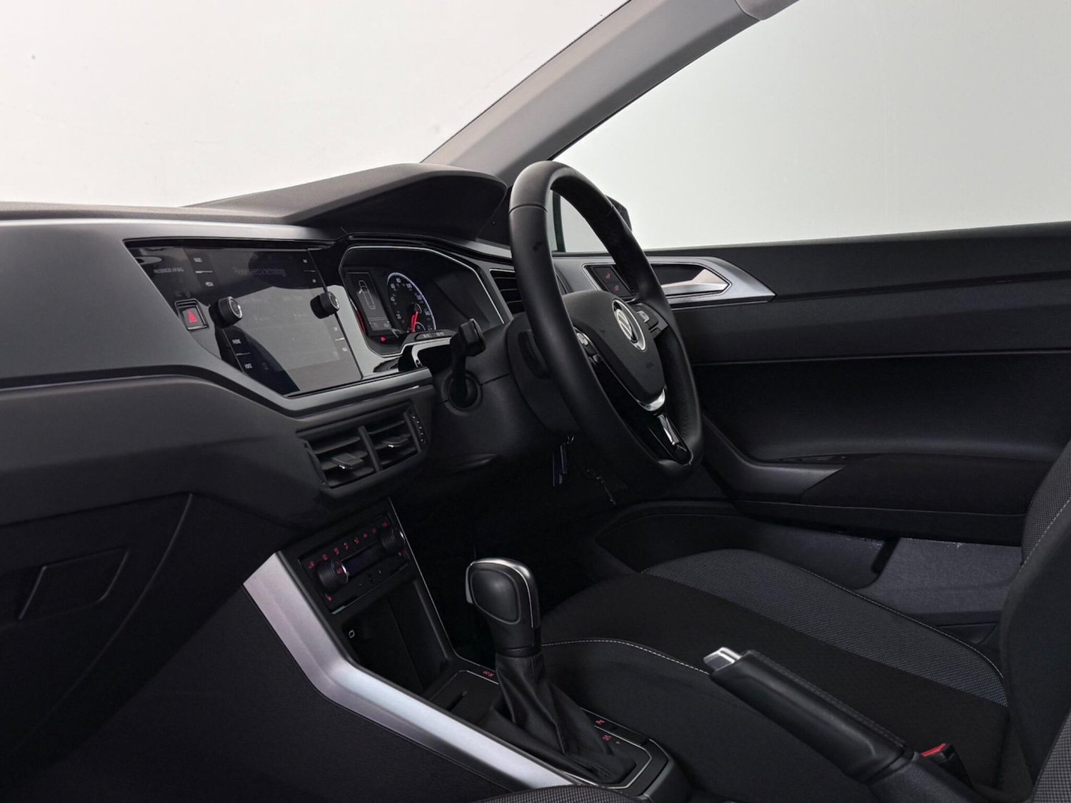 Used Volkswagen Polo 2021 for sale - 77626375: Photo 32