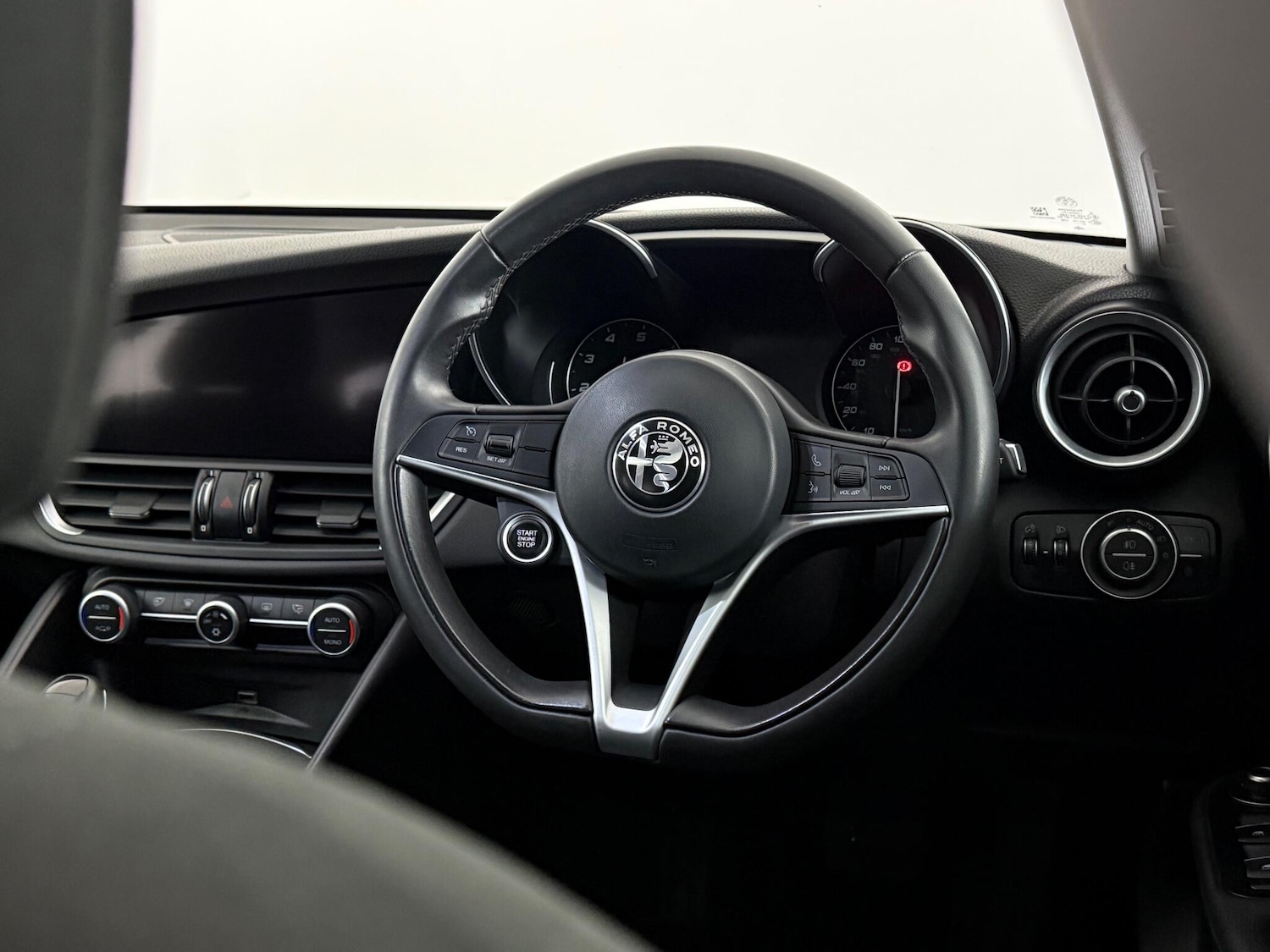 Used Alfa Romeo Giulia 2019 for sale - 77222633: Photo 14