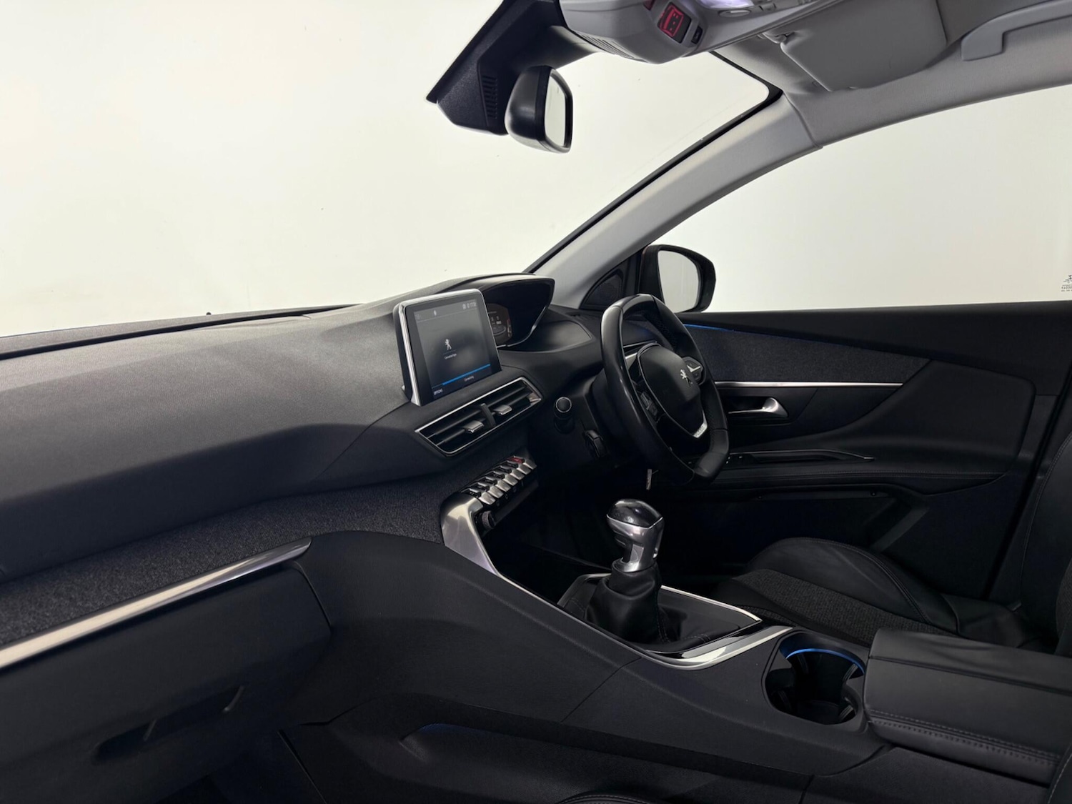 Used Peugeot 3008 2018 for sale - 77216659: Photo 12