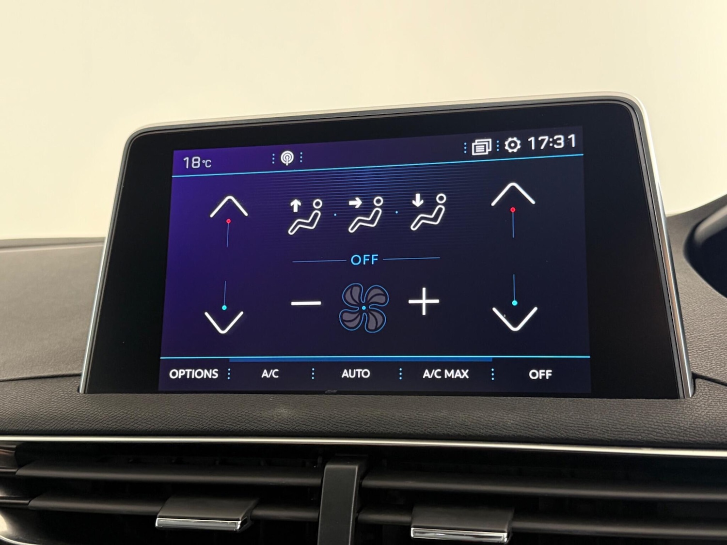 Used Peugeot 3008 2018 for sale - 77216659: Photo 22