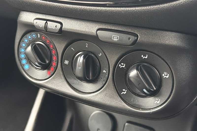 Used Vauxhall Corsa 2018 for sale - 76705759: Photo 13