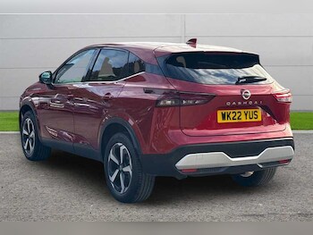 Used Nissan Qashqai 2022 for sale - 76328468: Photo 2