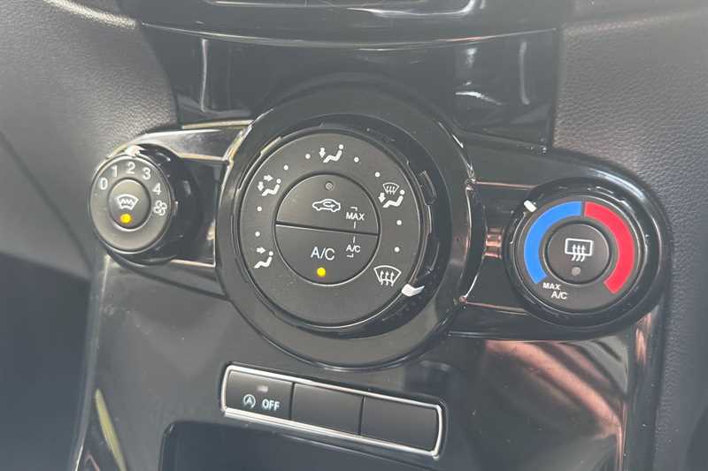 Used Ford Fiesta 2015 for sale - 76552626: Photo 13