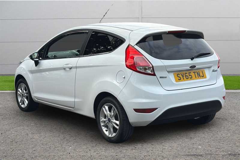 Used Ford Fiesta 2015 for sale - 76552626: Photo 2