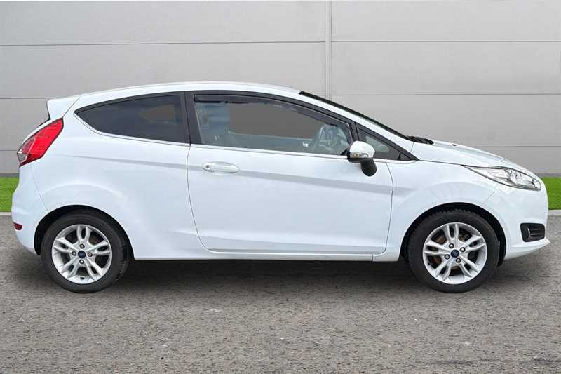 Used Ford Fiesta 2015 for sale - 76552626: Photo 3