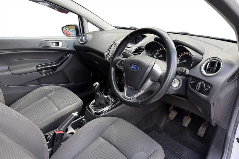 Used Ford Fiesta 2015 for sale - 76552626: Photo 8