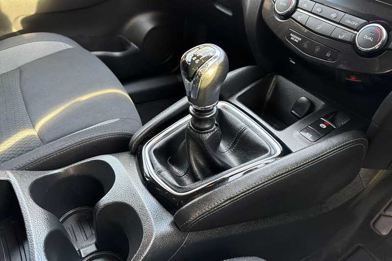 Used Nissan Qashqai for sale - 77576592: Photo 18