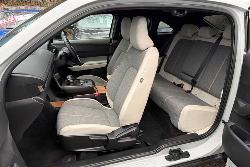 Used Mazda MX-30 2024 for sale - 77293669: Photo 30