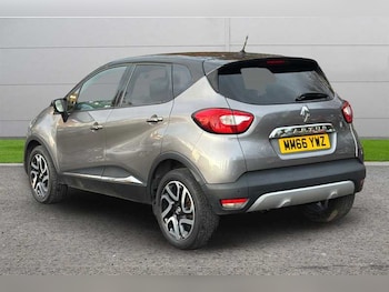 Used Renault Captur 2017 for sale - 76705907: Photo