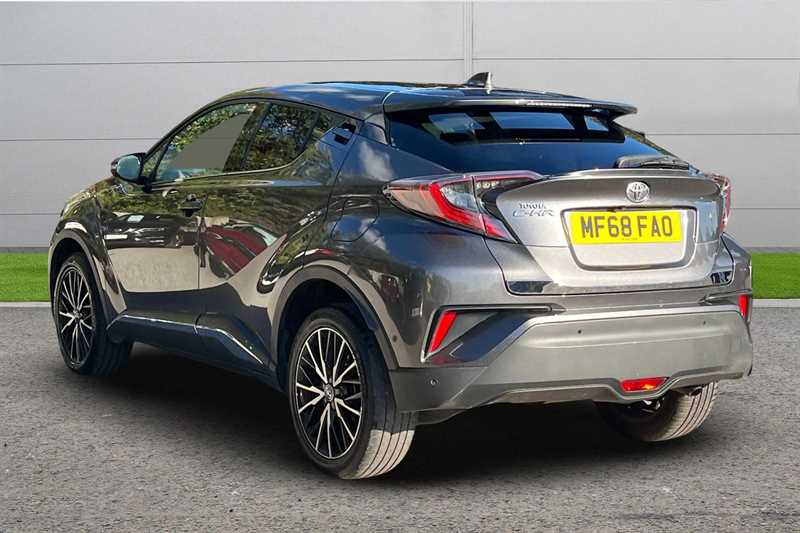 Used Toyota C-HR 2018 for sale - 75860330: Photo 2
