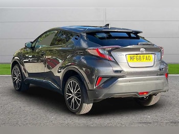 Used Toyota C-HR 2018 for sale - 75860330: Photo