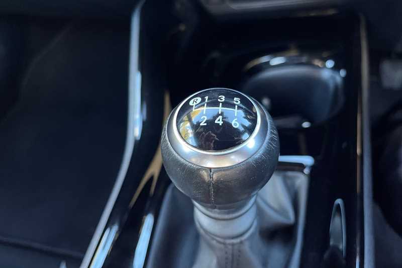 Used Toyota C-HR 2018 for sale - 75860330: Photo 33