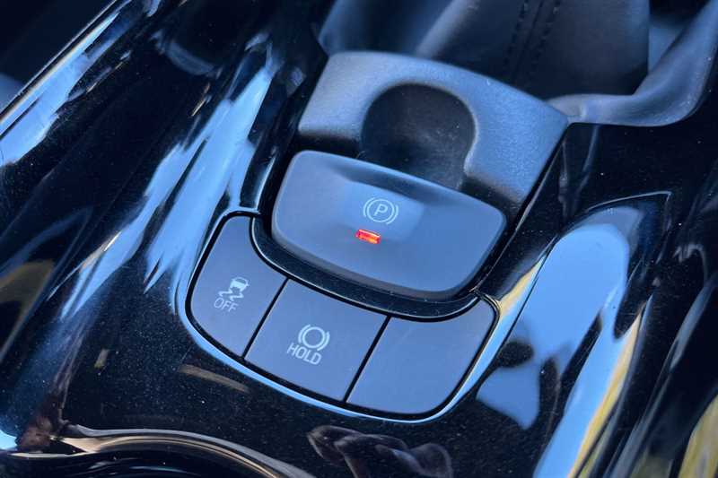 Used Toyota C-HR 2018 for sale - 75860330: Photo 34