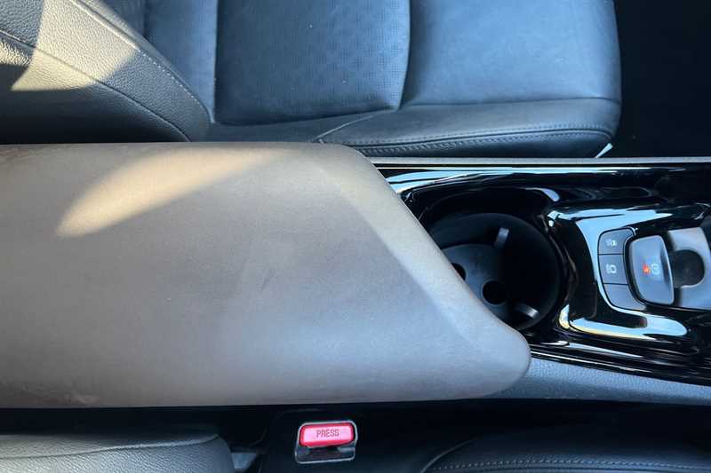 Used Toyota C-HR 2018 for sale - 75860330: Photo 35
