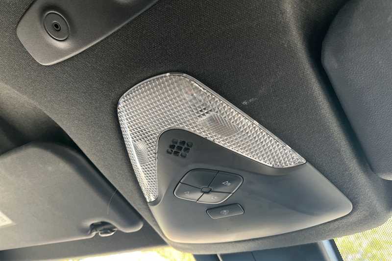 Used Toyota C-HR 2018 for sale - 75860330: Photo 36