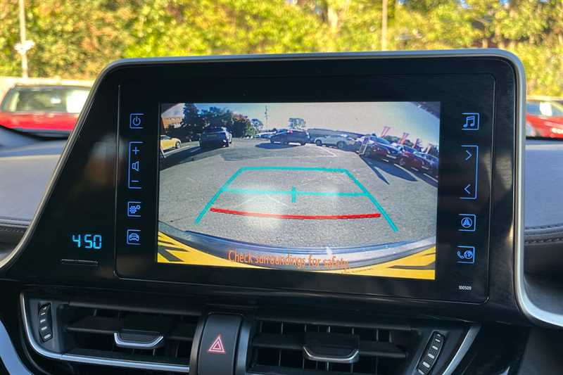 Used Toyota C-HR 2018 for sale - 75860330: Photo 38