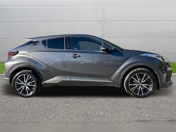 Used Toyota C-HR 2018 for sale - 75860330: Photo