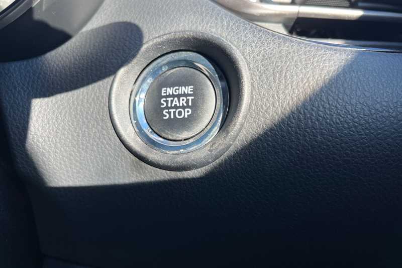 Used Toyota C-HR 2018 for sale - 75860330: Photo 45