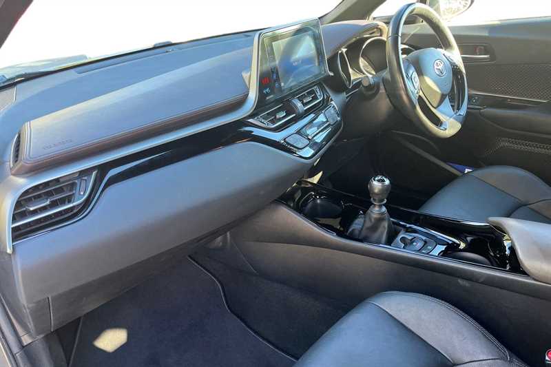 Used Toyota C-HR 2018 for sale - 75860330: Photo 7
