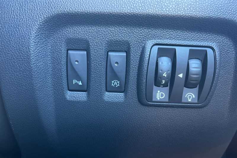 Used Renault Captur 2016 for sale - 76003786: Photo 33