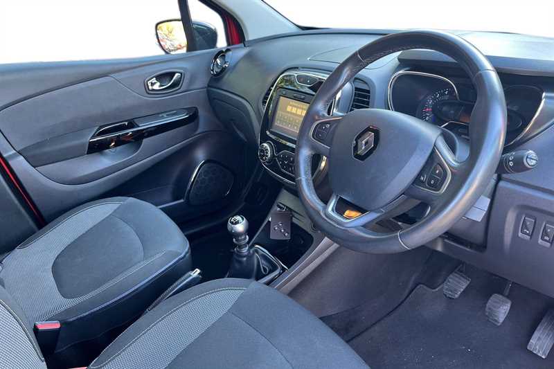 Used Renault Captur 2016 for sale - 76003786: Photo 8