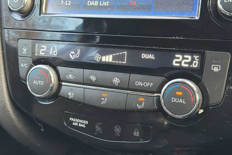 Used Nissan Qashqai 2017 for sale - 77043168: Photo 13