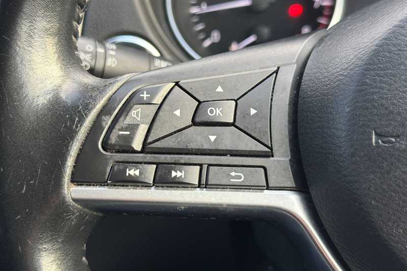 Used Nissan Qashqai 2017 for sale - 77043168: Photo 17