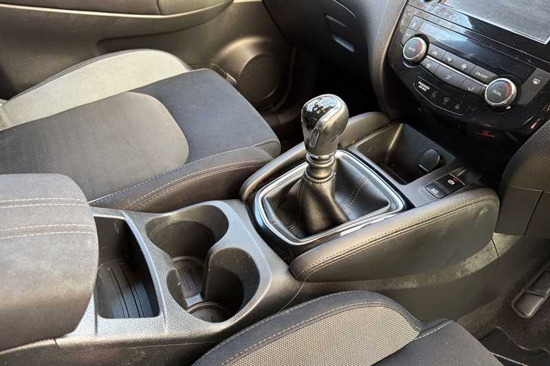 Used Nissan Qashqai 2017 for sale - 77043168: Photo 18